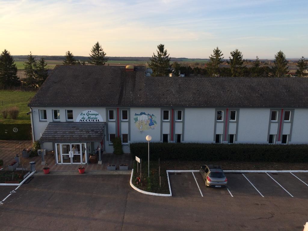 La Grange De Marie Hotell Nitry Exteriör bild